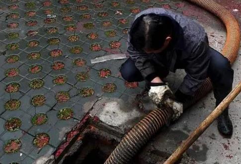 保定徐水高压清洗管道公司分享下为什么要高压清洗板换